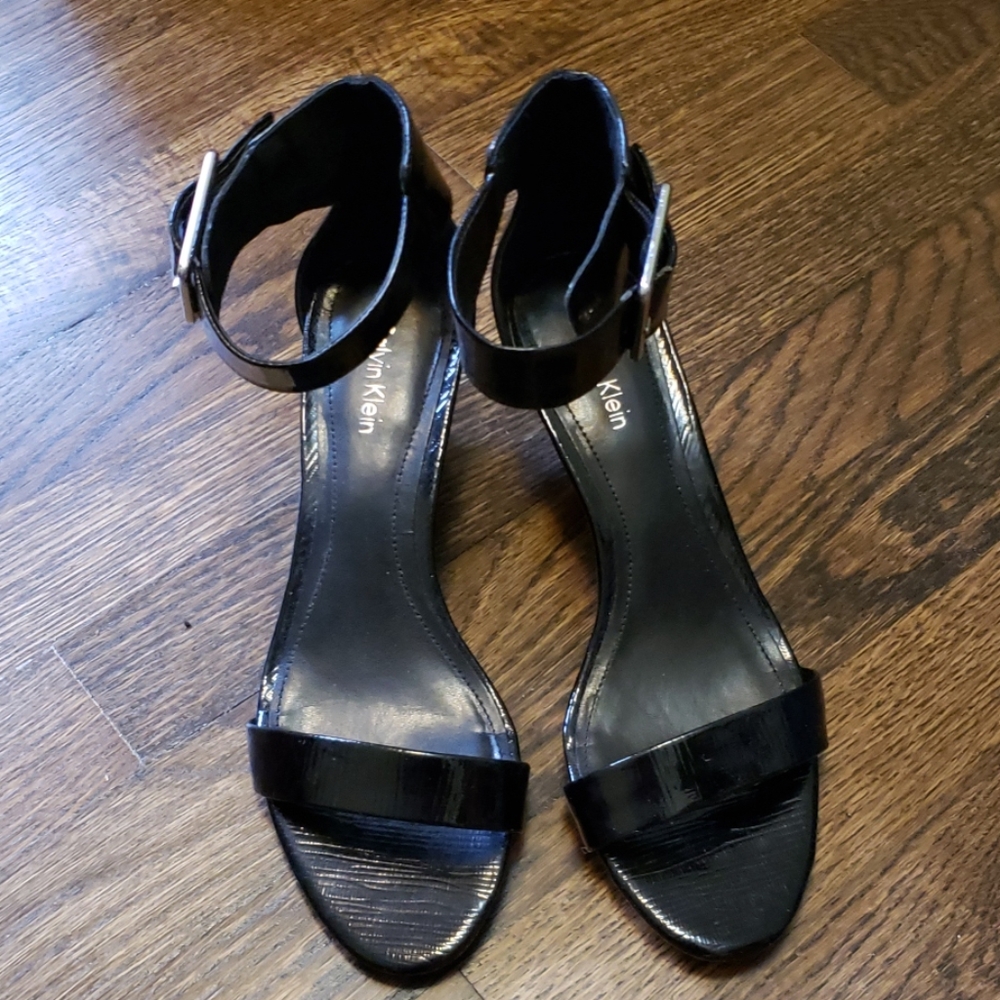 BRAND NEW/ NEVER WORN Calvin Klein black sandals